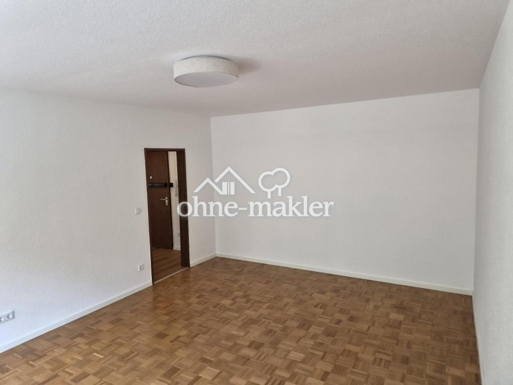 Frisch renovierte 2-Zimmer-Wohnung in Erlangen-Frauenaurach mit Einbauküche - Photo 1