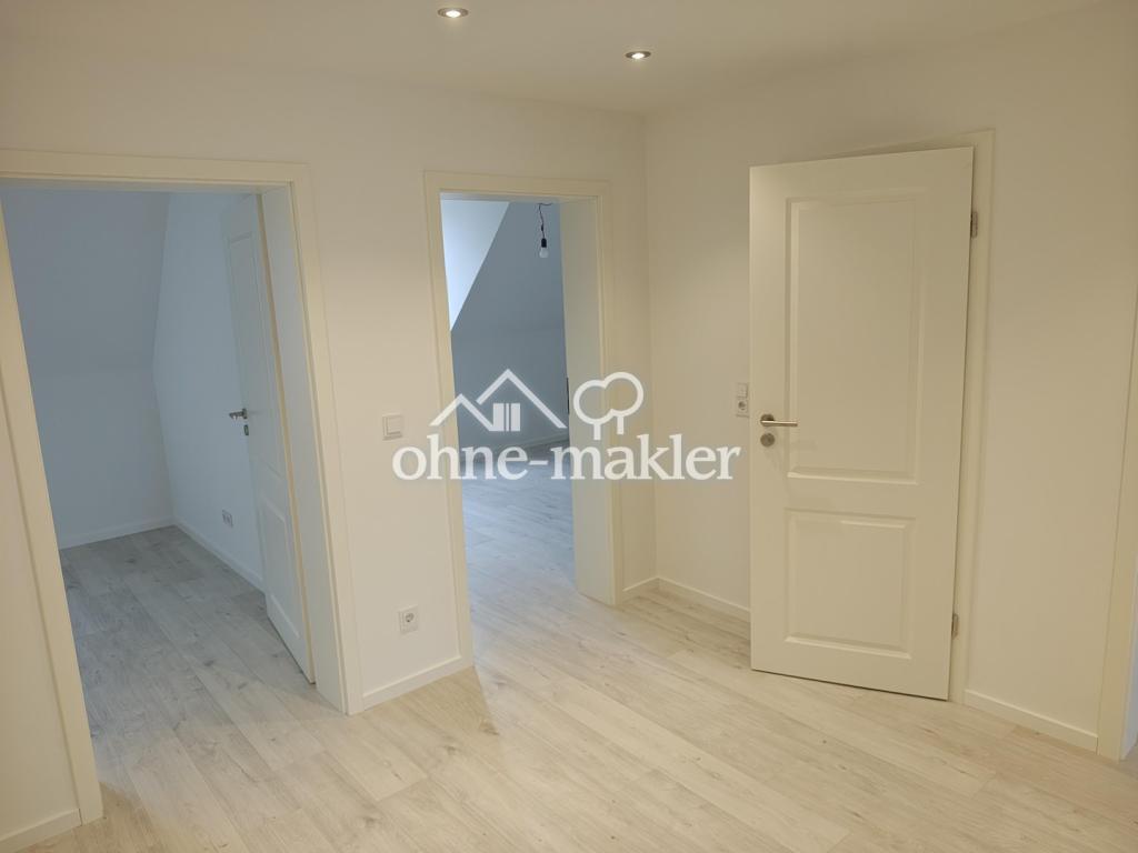 Erstbezug nach Sanierung! 3-Zimmer Wohnung mit Balkon in sehr guter zentraler Lage - Foto 3