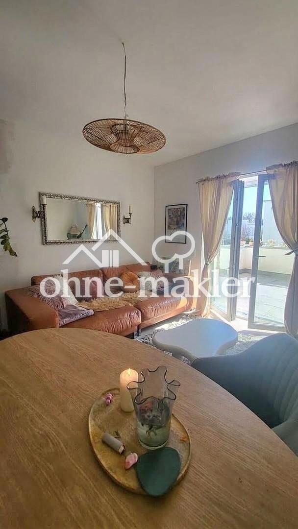 Lichtdurchflutete 4-Zimmer-Wohnung mit großem Balkon im Villenquartier - Photo 1