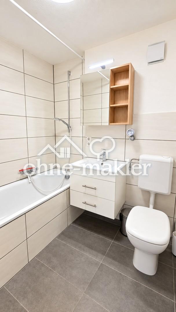 Renovierte 1-Zimmer Wohnung mit Einbauküche, Waschmaschine und Parkplatz - Photo 5