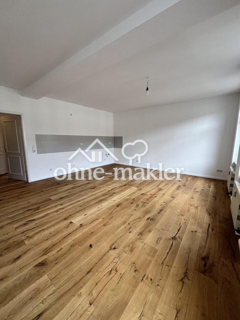 Einziehen und Wohlfühlen - Erstbezug nach Kernsanierung mit Balkon - Foto 3
