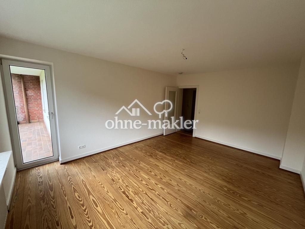 Lichtdurchflutete 4-Zimmerwohnung mit Balkon und Einbauküche zu sofort zu vermieten. - Photo 1