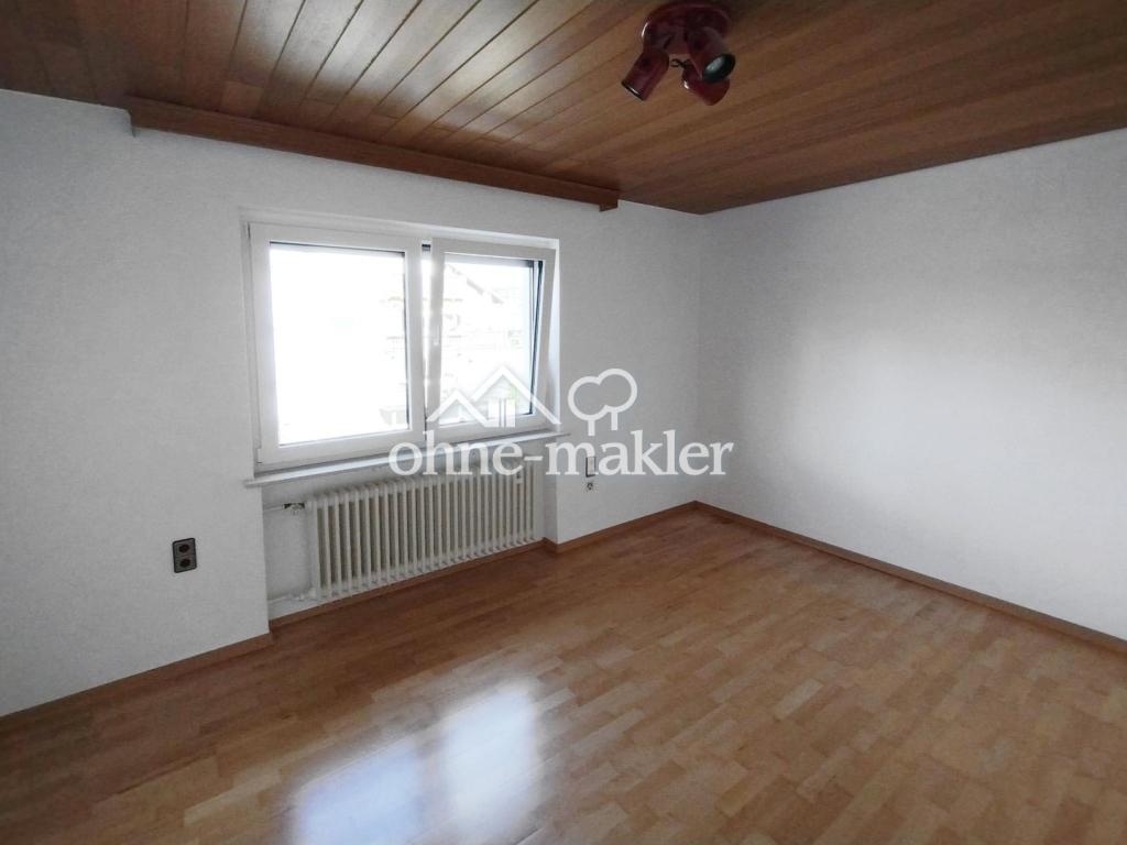 Helle, renovierte 4-Zimmer-Wohnung (1.OG) mit Küche und Süd-Balkon in ruhiger Lage in Kleinostheim - Foto 4