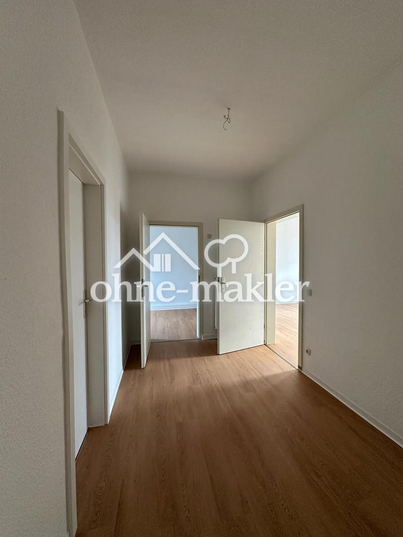 Frisch renoviert, EBK + Stellplatz inklusive: 67 m² Altbau für nur 371 € kalt! - Foto 5