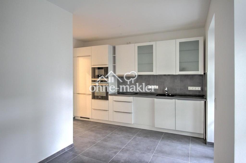 Kernsanierte 2-Zimmer-Wohnung mit großem Balkon und Luxus-Einbauküche zu vermieten - Photo 1