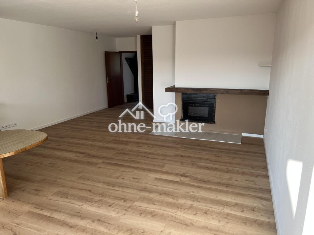 Offene 2-Zimmer-Wohnung mit Balkon und Blick auf den Johannisberg - Photo 2
