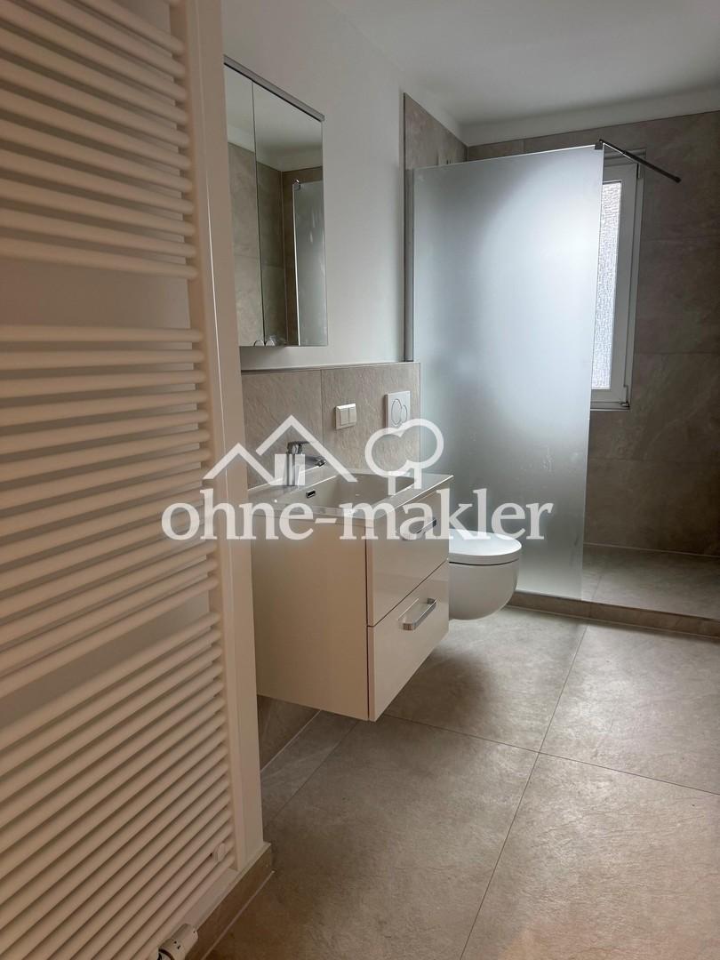 2-Zimmer Wohnung in MA-Lindenhof- frisch renoviert, saniertes Badezimmer, Einbauküche & Balkon - Photo 2