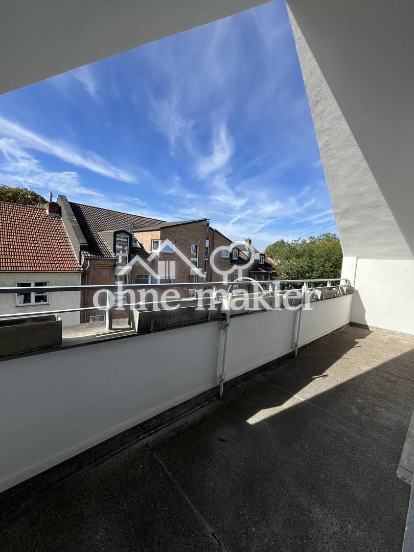Frisch sanierte 2-Zimmer-Wohnung mit Balkon unter hohem Giebel - 110 m zum Rhein - Foto 4