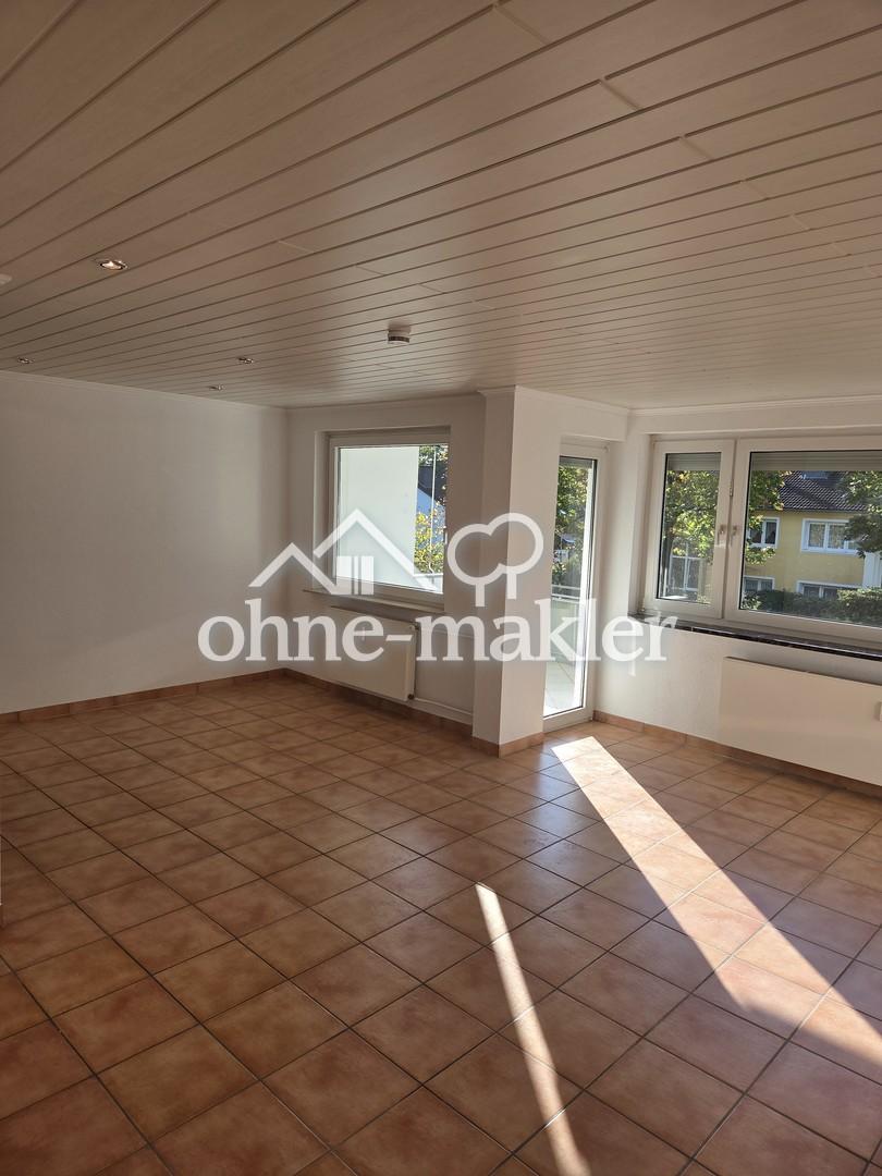 Renovierte 2 Zi. Whg mit EBK, Balkon & Stellplatz in Sennestadt! - Photo 1