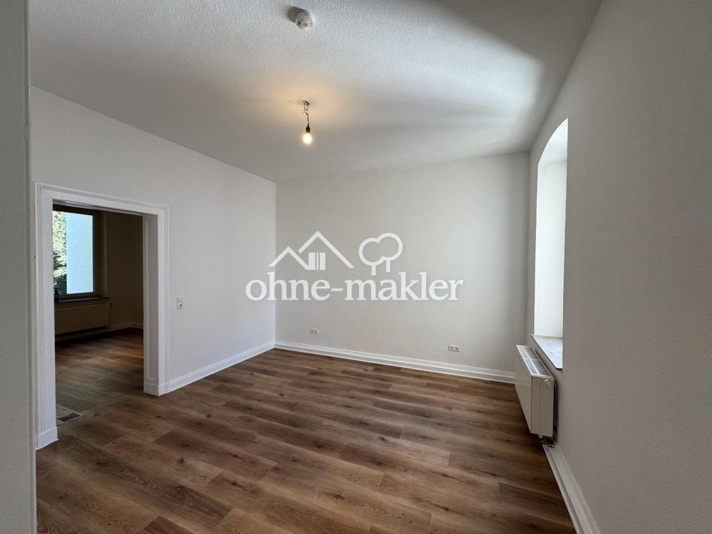 Rarität im Altbau mit Balkon - Photo 2
