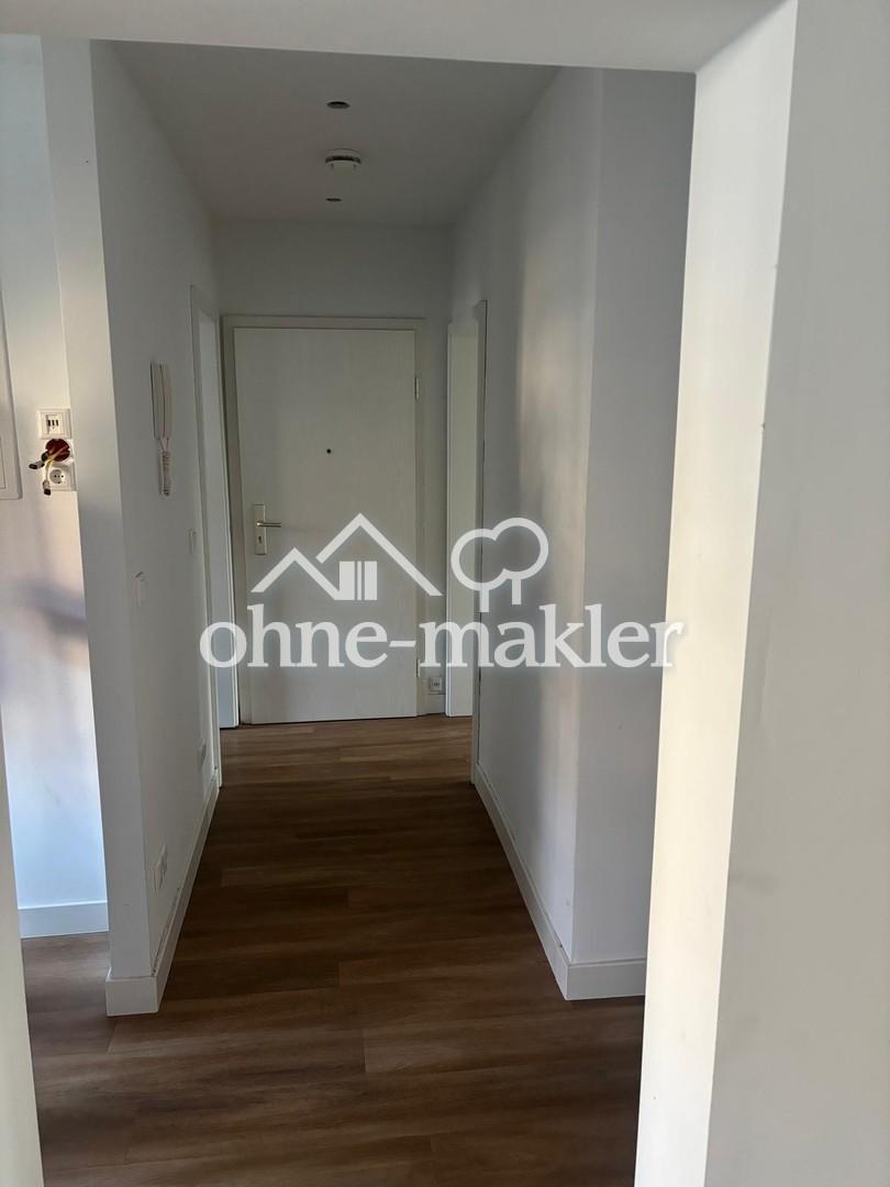 Helle, modernisierte 2-Zimmer-Wohnung mit Balkon und Einbauküche - Foto 5