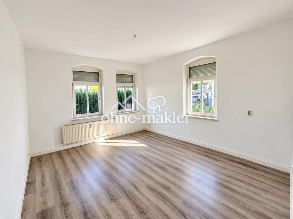 Helle 2-Zimmer-Altbauwohnung mit modernem Bad – Wanne & Dusche - Photo 2