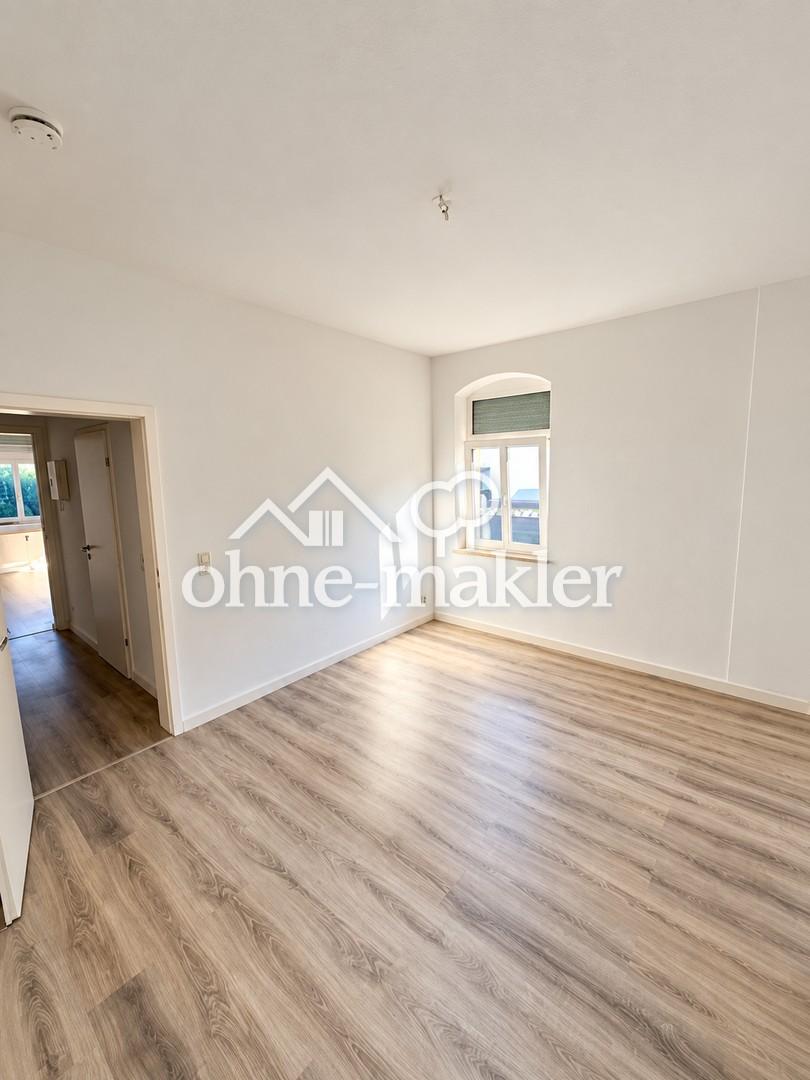 Helle 2-Zimmer-Altbauwohnung mit modernem Bad – Wanne & Dusche - Photo 3