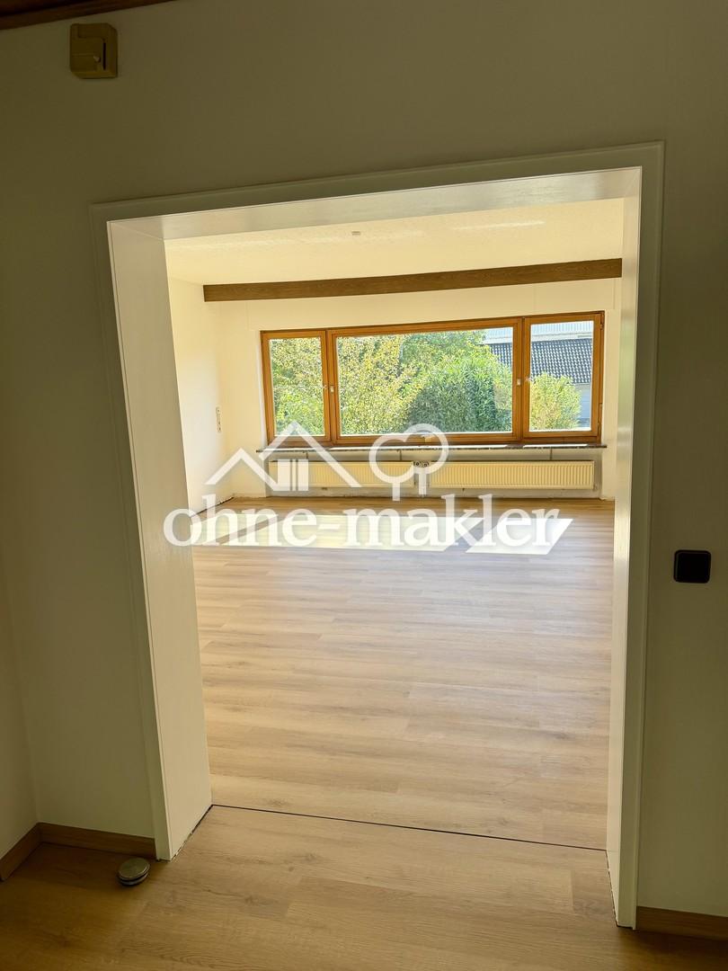 Wohnen in renoviertem Einfamilienhaus mit Zugang ins Grüne, Garage und Gartenhaus - Photo 1