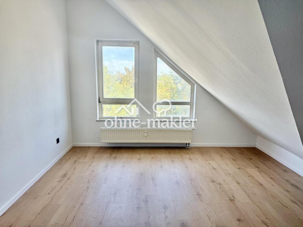 2-Zimmer-Maisonette mit Blick ins Grüne und zum See, frisch renoviert, 42 qm, TG-Stellplatz - Foto 1
