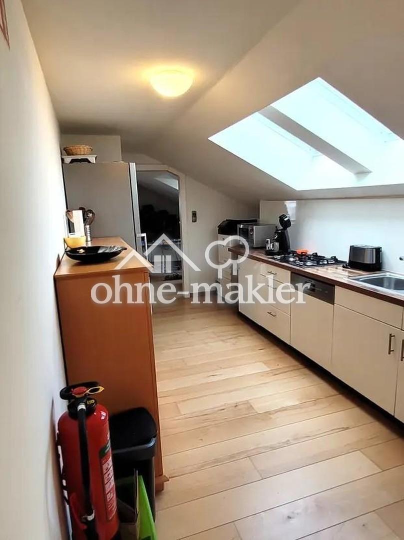 Großzügige 3-Zimmer DG-Wohnung mit Klimaanlage & moderner Ausstattung - Photo 1