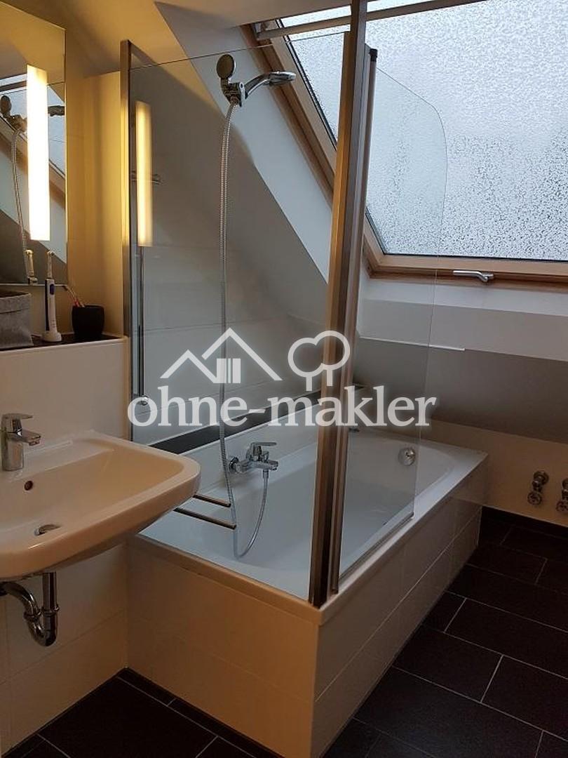 3 Zi. Dachgeschoss Wohnung mit gr. Balkon in Waldtrudering ab 01.12.26 - Foto 5