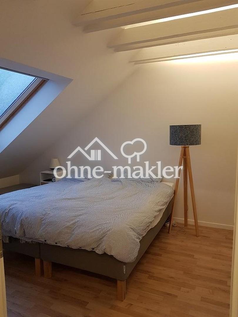 3 Zi. Dachgeschoss Wohnung mit gr. Balkon in Waldtrudering ab 01.12.26 - Foto 3