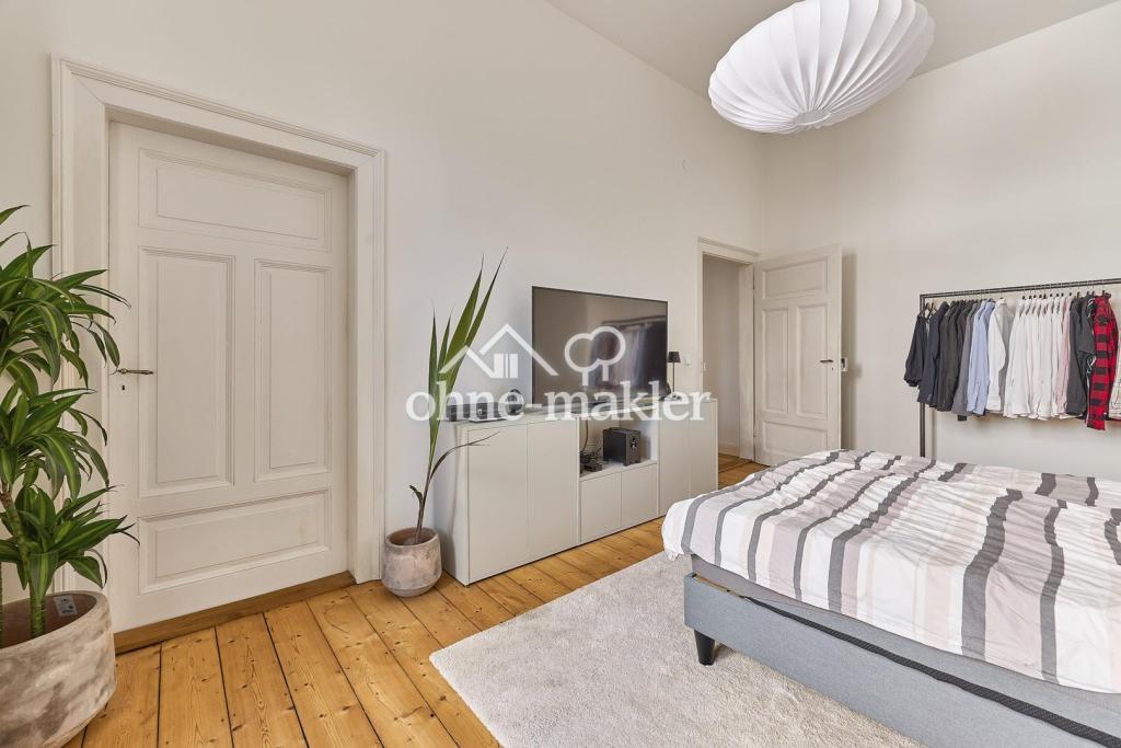 Sehr schöne 2 ZKB Altbauwohnung in U5 mit EBK/ Nähe Klinikum - Foto 3