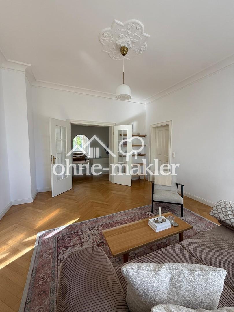 Lichtdurchflutete 4-Zimmer-Altbauwohnung mit Balkon & Garten - Photo 3