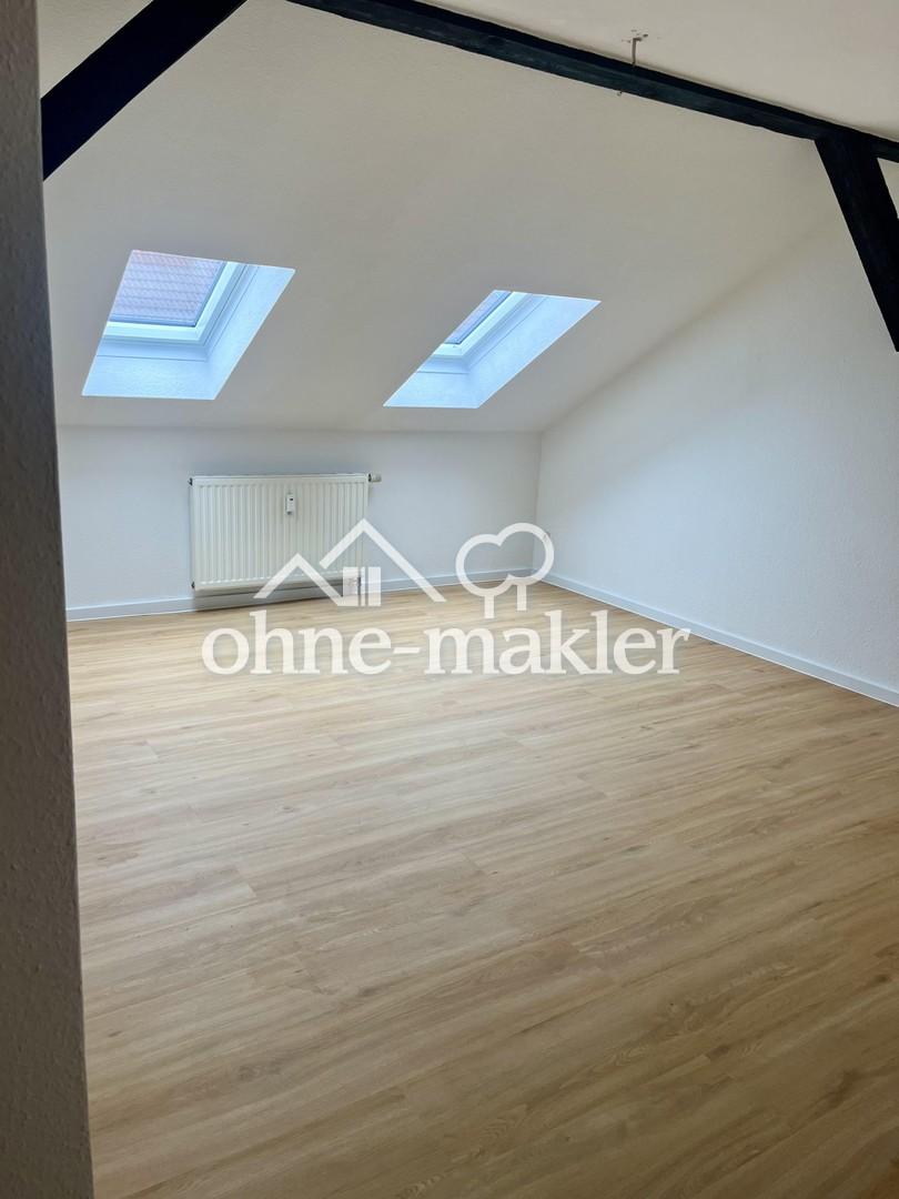 wunderschöne 3 Zimmer Altbau Mietwohnung Halle Medizinerviertel renoviert DG - Photo 2