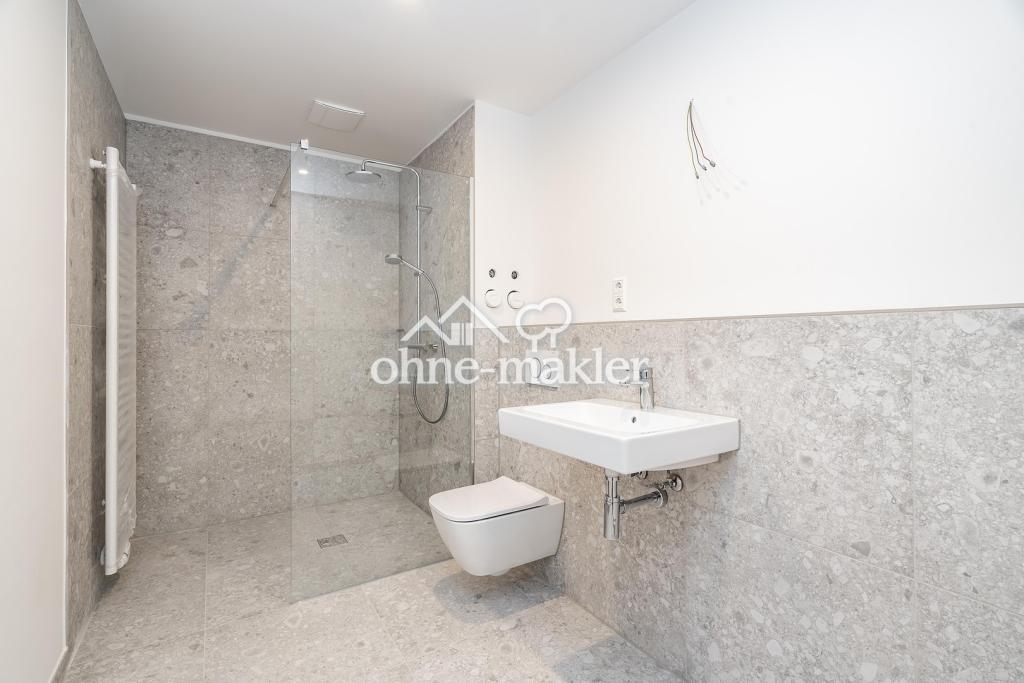 Helle 3-Zimmer-Wohnung mit großzügiger Terrasse, Einbauküche & Aufzug in Berlin-Pankow - Foto 3