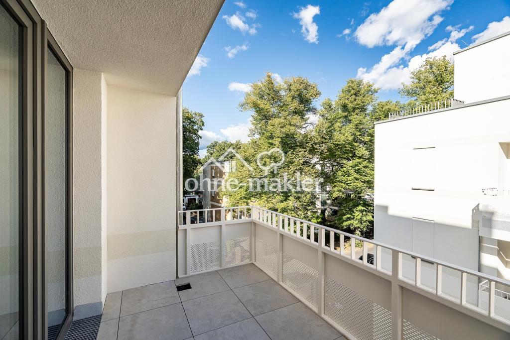 Helle 3-Zimmer-Wohnung mit großzügiger Terrasse, Einbauküche & Aufzug in Berlin-Pankow - Foto 4