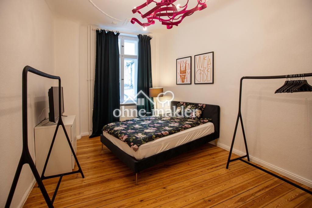Stilvolle möblierte Altbauwohnung am Humannplatz / Stylish Furnished Apartment near Humannplatz - Photo 1