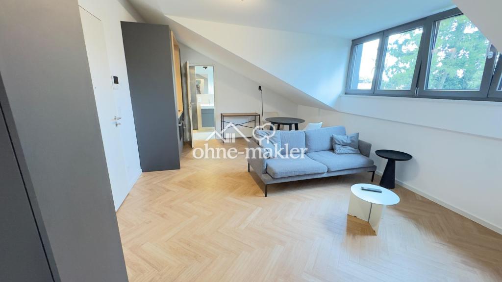 Möbliert & sofort verfügbare 2-Zimmer-Dachgeschoss-Mietwohnung in Perlach - Photo 2