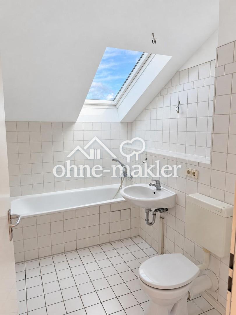 Dachgeschoss mit rund 28 m² Terrasse über die ganze Breite, 3 Zimmer, wenige Minuten zum Bahnhof - Foto 3
