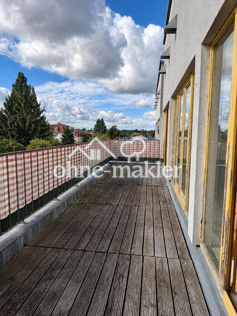 Dachgeschoss mit rund 28 m² Terrasse über die ganze Breite, 3 Zimmer, wenige Minuten zum Bahnhof - Foto 4
