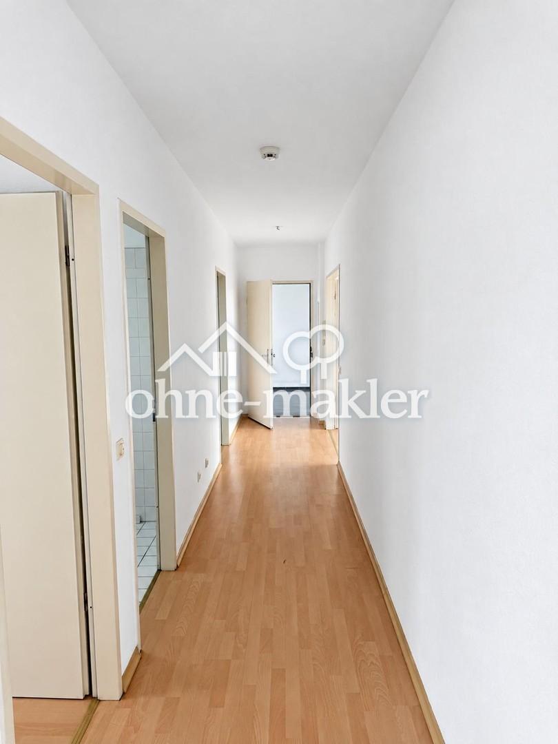 Dachgeschoss mit rund 28 m² Terrasse über die ganze Breite, 3 Zimmer, wenige Minuten zum Bahnhof - Foto 5