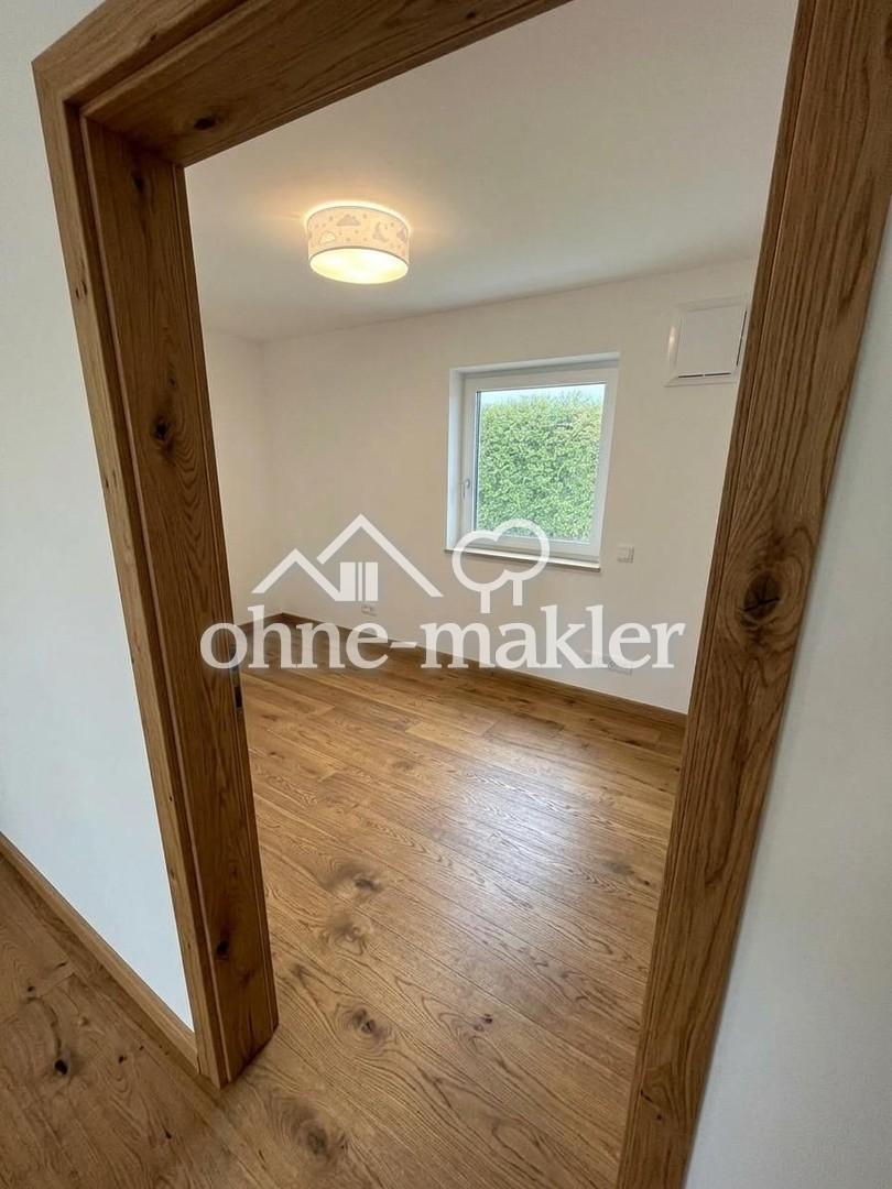 Großzügige 136m² EG-Wohnung mit eigenem Garten - Photo 2