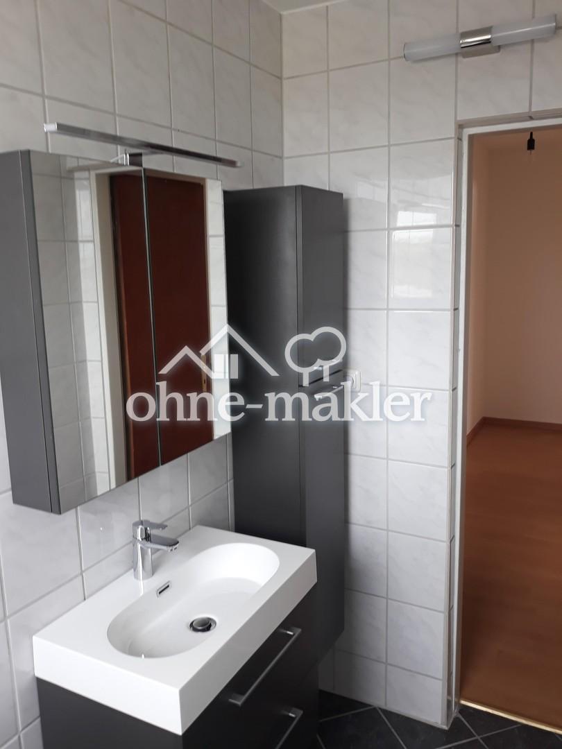 Ruhige und gepflegte DG­-Wohnung mit EBK, fußläufig zur S­-Bahn - Photo 5