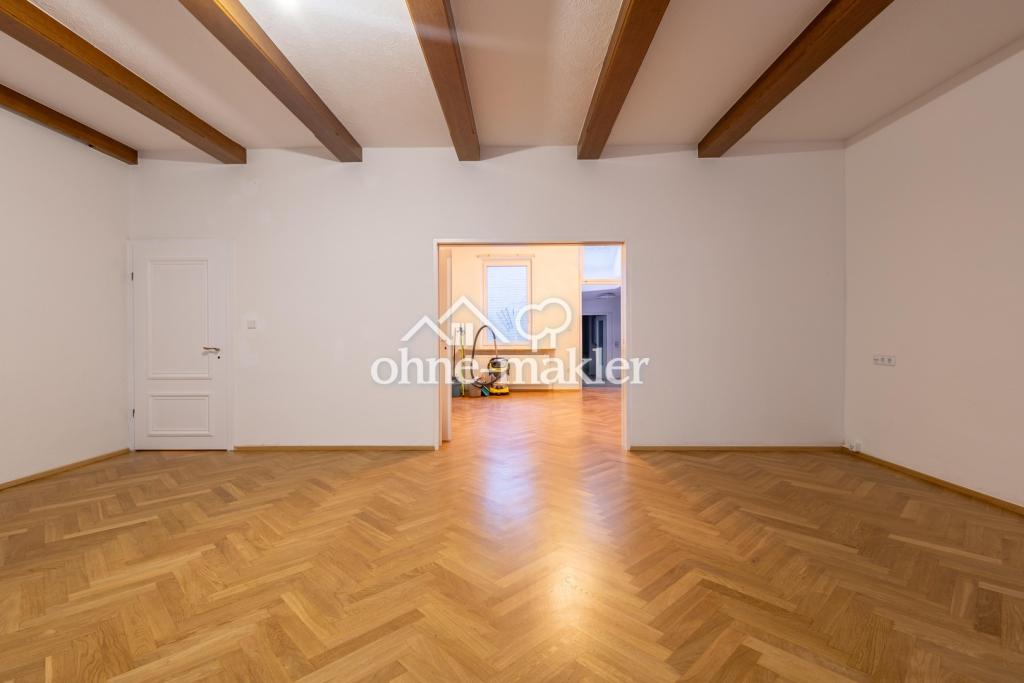 Großzügige modernisierte 4-Zimmer-Altbauwohnung mit Dachterrasse in zentraler Fürther Lage - Foto 1