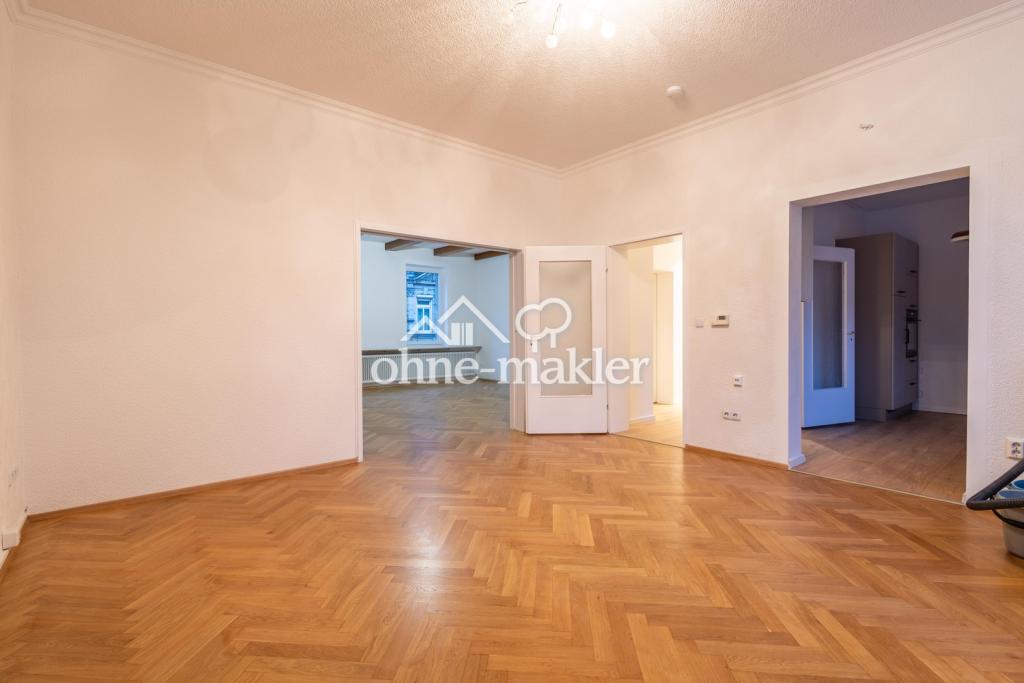 Großzügige modernisierte 4-Zimmer-Altbauwohnung mit Dachterrasse in zentraler Fürther Lage - Foto 3