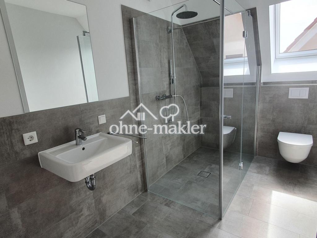 Wunderschöne Penthouse-Wohnung im Herzen von Hofgeismar - Photo 2