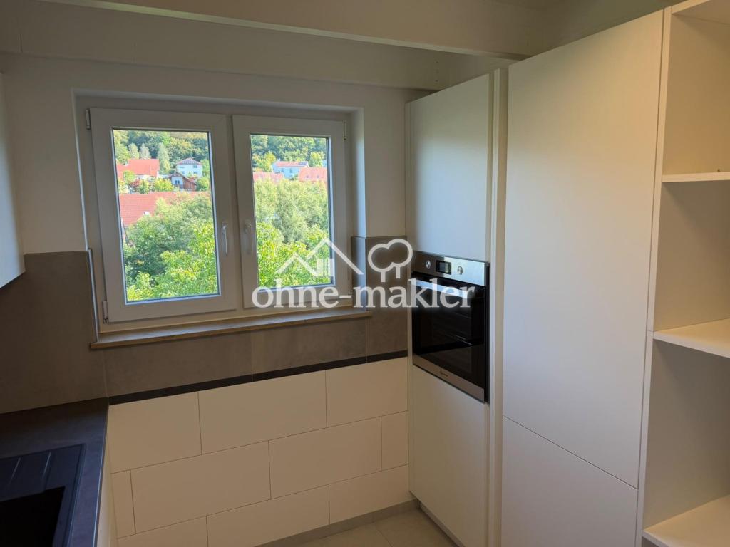 122-Hochwertig sanierte 5-Zimmer-Dachgeschosswohnung mit Sonnenbalkon und Traumfernblick - Photo 4