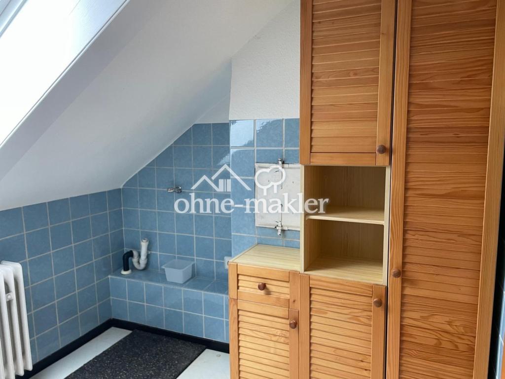 Gemütliche 3-Zimmer-Dachgeschosswohnung in Bestlage - Photo 4