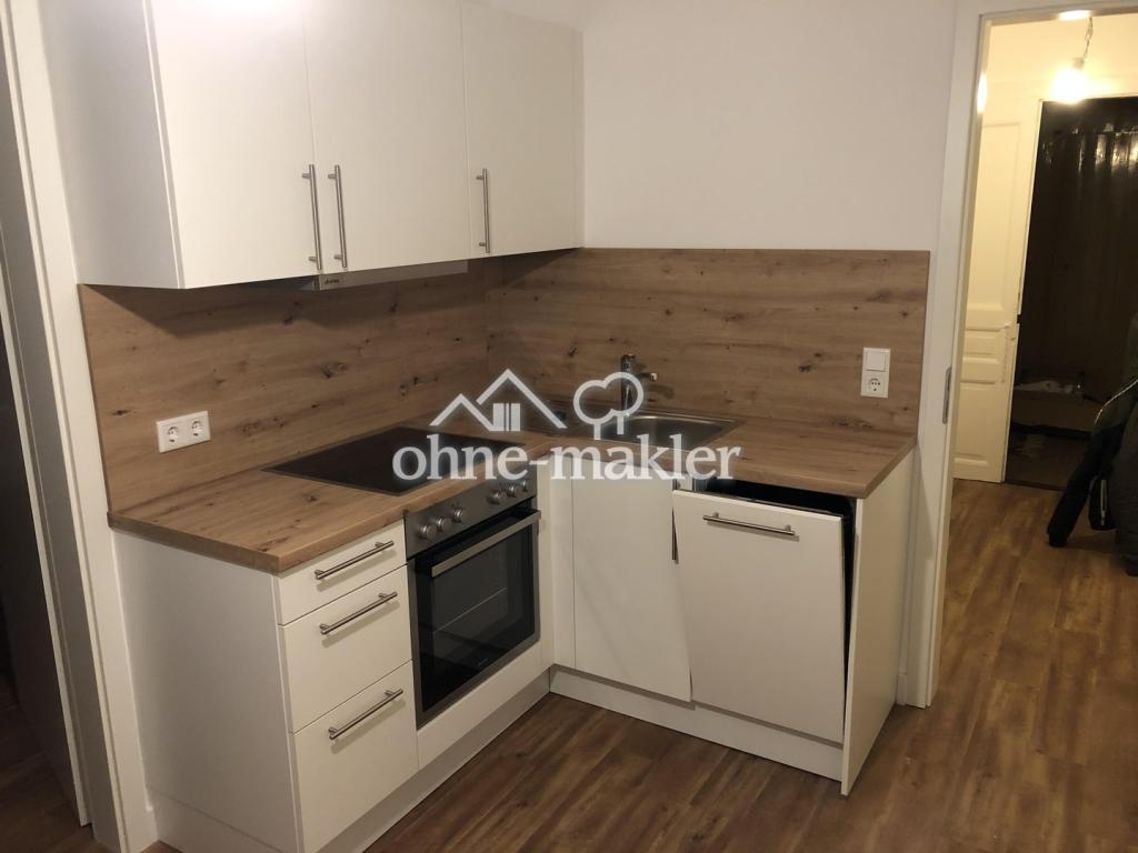 Hochwertig sanierte Altbau-Wohnung mit Einbauküche und Tageslichtbad - Photo 3