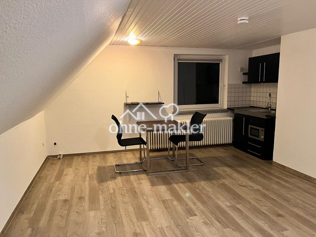 Ruhiges Apartment für 1 Person im DG Teilmöbliert - Photo 1