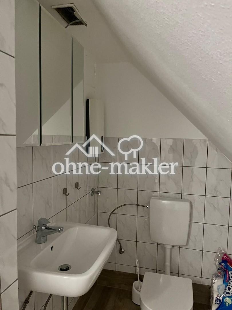 Ruhiges Apartment für 1 Person im DG Teilmöbliert - Photo 4