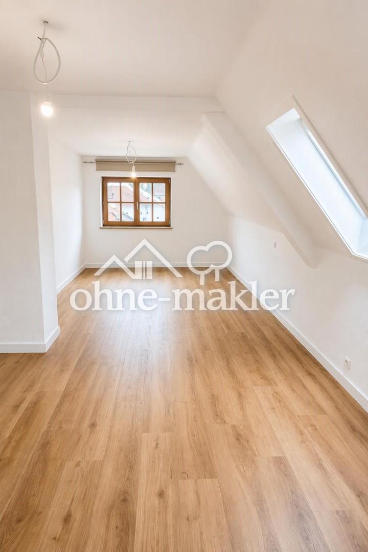 Erstbezug: 4 Zimmer 95m² + 40m² Dachausbau, Garten, 2 Garagen, Gröbenzell - Foto 5