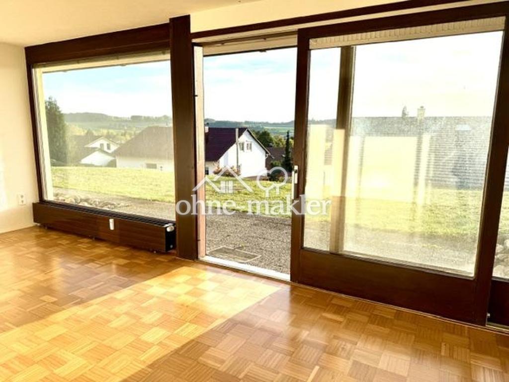 Zu vermieten: schöne, renovierte 3-Zimmer-Wohnung mit herrlicher Aussicht - Photo 1