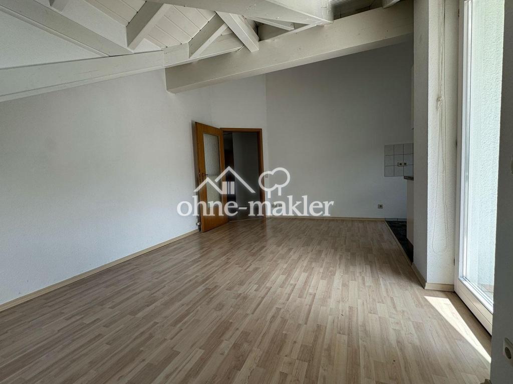 Tolle 3-Zimmer-Wohnung mit Sonnenbalkon in Cleebronn - Foto 2