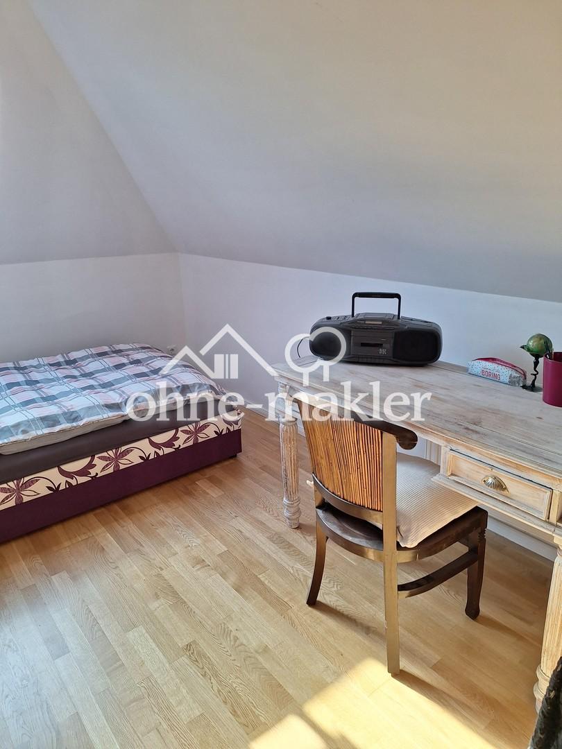 2-Zimmerdachgeschosswohnung, EBK, Fußbodenheizung im Bad, PKW-Stellplatz - Photo 4