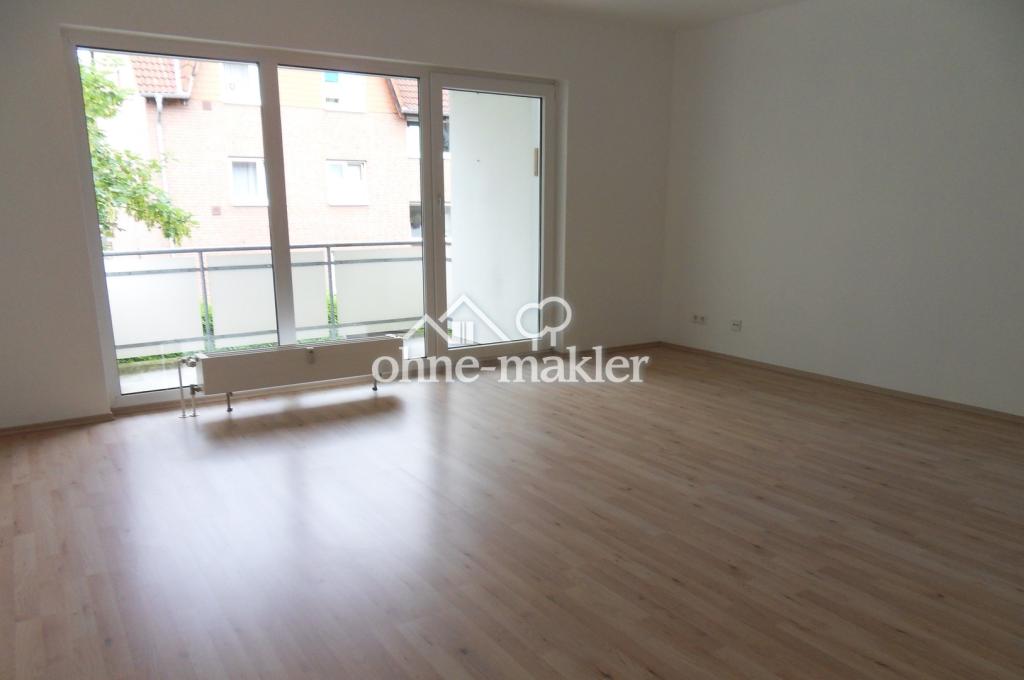 ***1.OG, Kernsaniertes Bad m. Fenster, Süd-Westbalkon m. viel Sonne, im Grünen gelegen*** - Photo 1