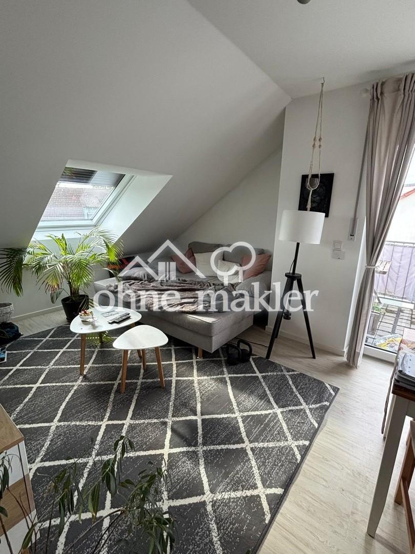 2,5 Zimmer Dachgeschoss-Wohnung mit Balkon - Foto 2