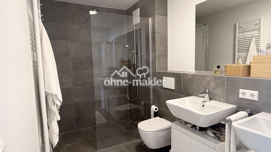 Neubau - sehr schöne, helle 3,5 Zi- Wohnung mit EBK, Balkon und Tiefgaragenstellplatz in Möckmühl - Foto 5