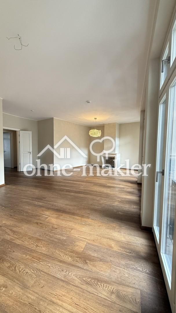 FELINI - Luxus – exklusive 4-Zi Wohnung, Garderobe, Kamin, Balkon, EBK, TG Stellplatz - Photo 1